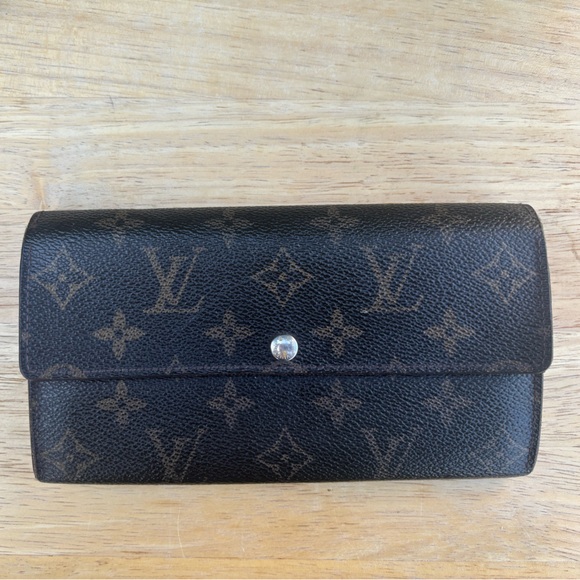 Authentic Louis Vuitton Sarah Wallet Vintage Monogram Fair Condition Read! - Picture 3 of 16